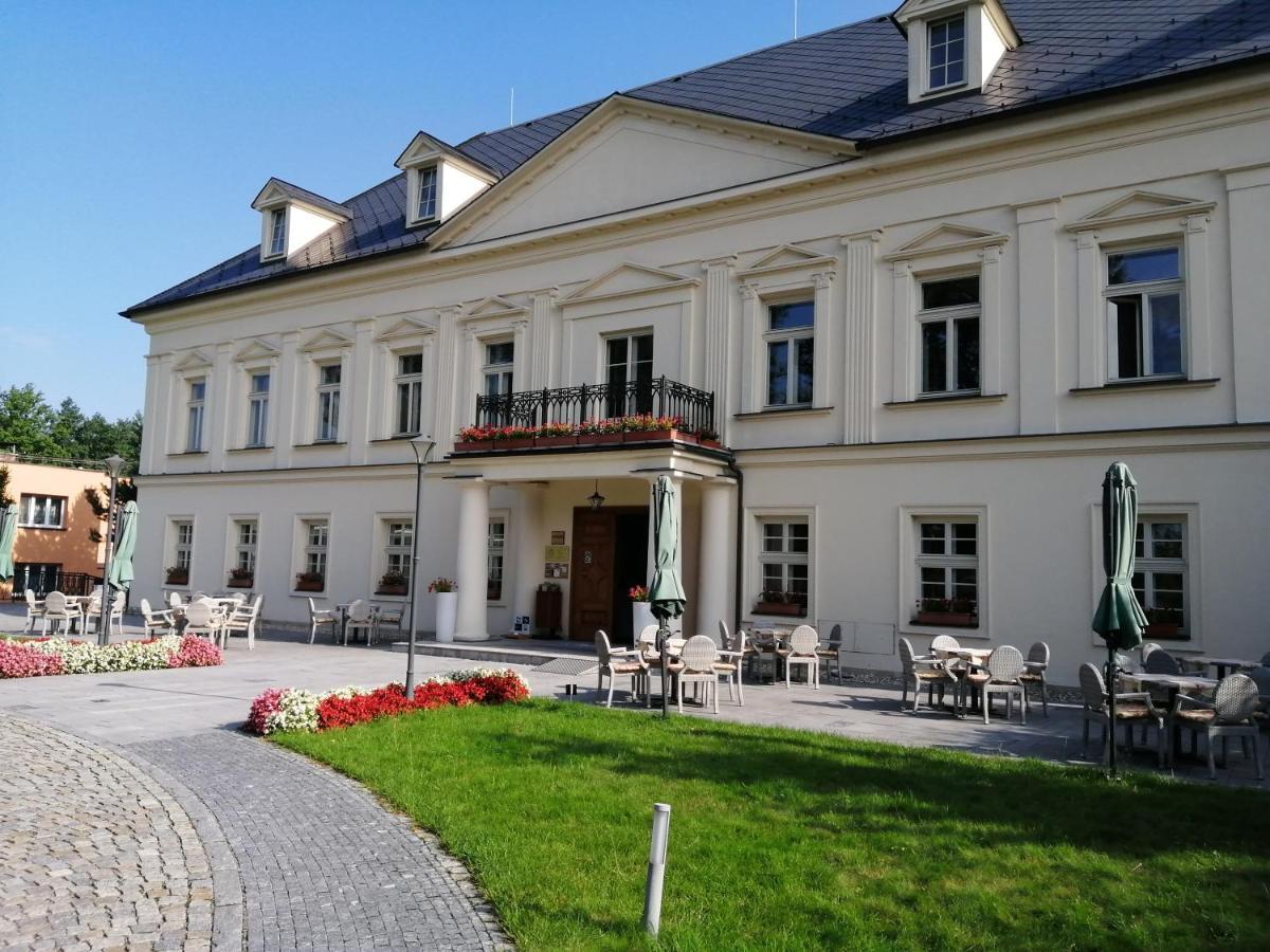 Hotel Zamecek Petrovice